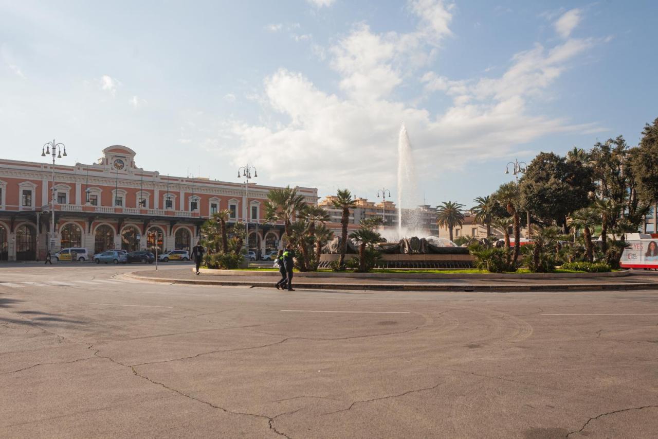 *movies & Books* Stylish House With Jacuzzi Apartament Bari